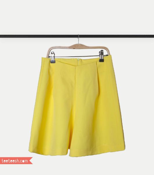 تصویر  شلوارک زرد